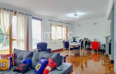 Imagem: O depósito possui 3 Vagas na garagem e 279m² de Área e está