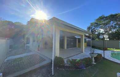 Imagem 1: VENDO OU ALUGO CASA COM 03 SUITES NO CONDOMINIO ITAPORANGA 3