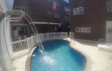 Imagem: A casa possui 4 Dormitórios, 2 Banheiros, 5 Vagas na garagem