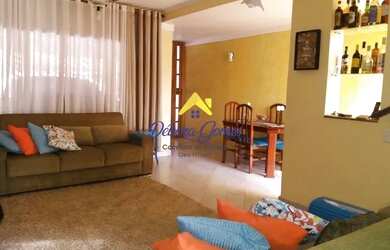 Imagem: A casa possui 2 Dormitórios, 3 Banheiros, 1 Vaga na garagem