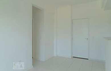 Imagem: O apartamento possui 2 Dormitórios, 2 Banheiros, 2 Vagas na