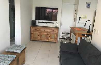 Imagem: O apartamento possui 1 Dormitório, 1 Banheiro, 1 Vaga na garagem