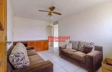 Imagem: O apartamento possui 3 Dormitórios, 1 Banheiro, 1 Vaga na garagem