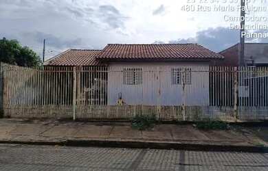 Imagem: A casa possui 2 Dormitórios, 1 Banheiro, 1 Vaga na garagem