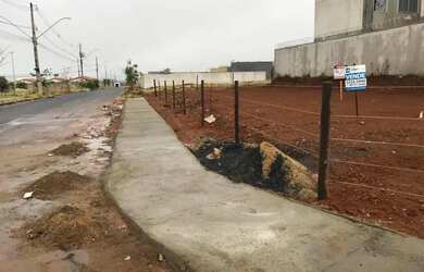 Imagem 3: Terreno à venda no bairro Portal do Vale em Uberlândia