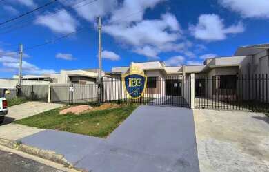 Imagem: A casa à venda possui 3 Dormitórios, 1 Banheiro, 1 Vaga na