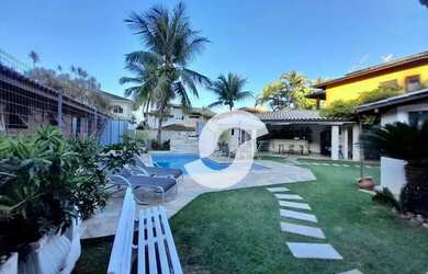 Imagem: A casa em condomínio possui 4 Dormitórios, 2 Banheiros, 5