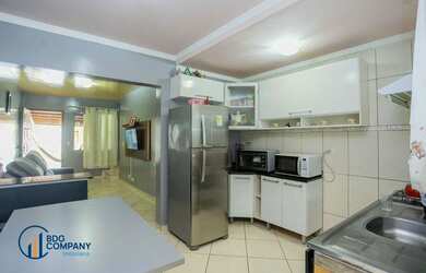 Imagem 10: Sobrado com 2 dormitórios à venda, 65 m² por R$ 215.000,00 - Contorno...