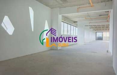 Imagem: O depósito possui 5 Vagas na garagem, 316m² de Área e está
