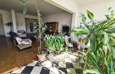 Imagem: O apartamento possui 4 Dormitórios, 3 Banheiros, 1 Vaga na