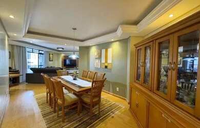 Imagem: O apartamento possui 3 Dormitórios, 2 Banheiros, 2 Vagas na