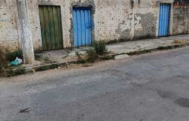 Imagem: A casa possui 2 Dormitórios e está localizado em Jardim Teresópolis