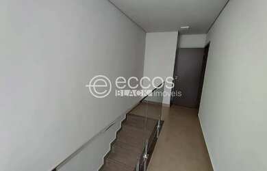 Imagem 3: Casa para aluguel, 3 quartos, 1 suíte, 1 vaga, Alto Umuarama - Uberlândia/MG