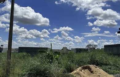 Imagem: O terreno possui 300m² de Área e está localizado em Setor