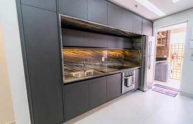 Imagem: O apartamento possui 2 Dormitórios, 2 Banheiros, 1 Vaga na