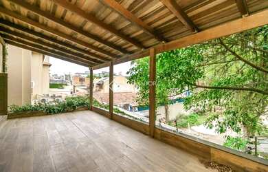 Imagem: A casa em condomínio possui 3 Dormitórios, 1 Banheiro, 477m²