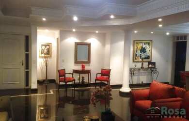 Imagem: O apartamento possui 3 Dormitórios, 1 Banheiro, 2 Vagas na