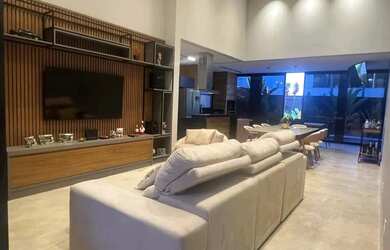 Imagem: A casa em condomínio possui 3 Dormitórios, 5 Banheiros, 4