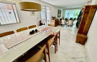 Imagem: O apartamento possui 4 Dormitórios, 4 Banheiros, 4 Vagas na