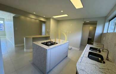 Imagem: O apartamento possui 3 Dormitórios, 3 Banheiros, 2 Vagas na