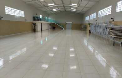 Imagem: O depósito possui 5 Vagas na garagem, 1.500m² de Área, Imóvel