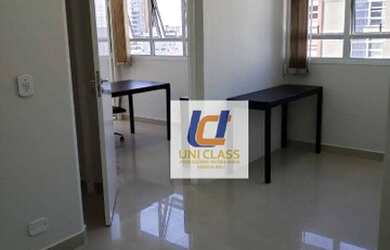 Imagem: O depósito possui 1 Vaga na garagem, 49m² de Área e está