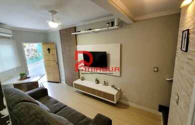 Imagem: A casa possui 2 Dormitórios, 2 Banheiros, 1 Vaga na garagem