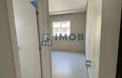 Imagem: O apartamento possui 2 Dormitórios, 2 Banheiros, 2 Vagas na