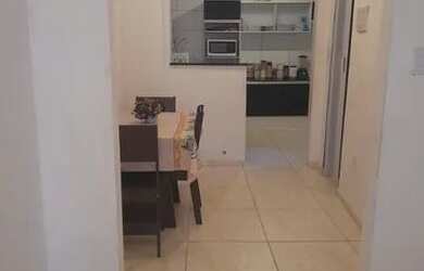 Imagem: A casa possui 2 Dormitórios, 2 Banheiros e 1 Vaga na garagem