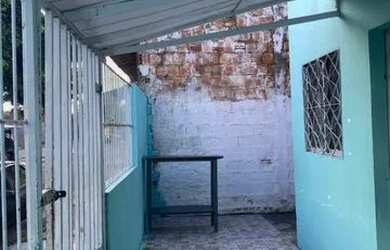 Imagem: A casa possui 2 Banheiros e está localizado em Benedito Bentes