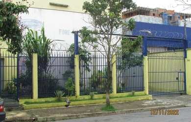 Imagem: O depósito possui 5 Vagas na garagem, 361m² de Área e está