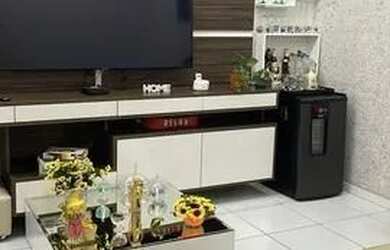 Imagem: A casa possui 3 Dormitórios, 3 Banheiros, 3 Vagas na garagem