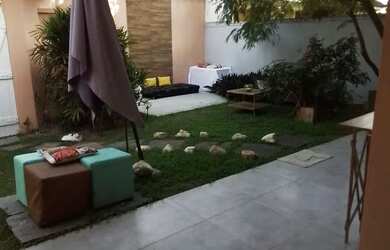 Imagem: A casa em condomínio possui 3 Dormitórios, 2 Banheiros, 2