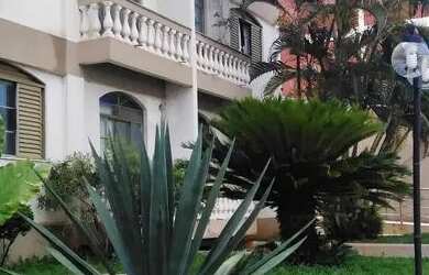 Imagem: A kitnet possui 1 Dormitório, 1 Banheiro, 1 Vaga na garagem