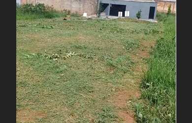 Imagem: O terreno possui 300m² de Área e está localizado em Uberlândia