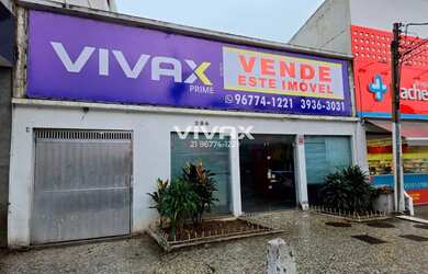 Imagem: O depósito possui 4 Vagas na garagem, 456m² de Área e está