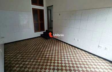 Imagem: O depósito possui 40-0m² de Área e está localizado em Santo