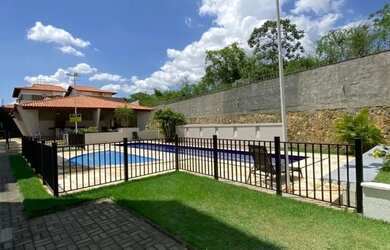 Imagem: O apartamento possui 3 Dormitórios, 1 Banheiro, 1 Vaga na garagem