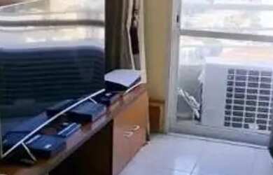 Imagem: O apartamento possui 3 Dormitórios, 1 Banheiro, 2 Vagas na