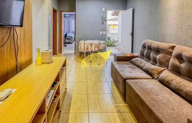 Imagem: A casa em condomínio possui 2 Dormitórios, 2 Banheiros, 4