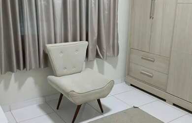 Imagem: A casa em condomínio possui 3 Dormitórios, 1 Banheiro, 2 Vagas