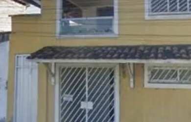 Imagem: A casa possui 3 Dormitórios, 2 Banheiros, 135m² de Área e