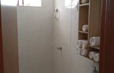 Imagem: O apartamento possui 2 Dormitórios, 1 Banheiro e 1 Vaga na