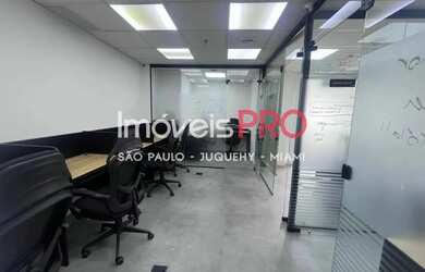 Imagem: O depósito possui 1 Vaga na garagem, 42m² de Área e Imóvel