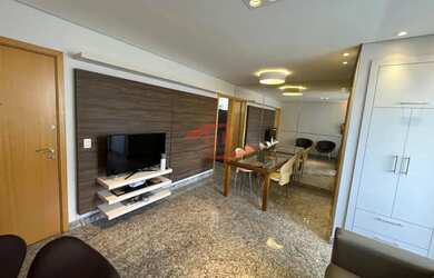 Imagem: O apartamento possui 3 Dormitórios, 1 Banheiro, 2 Vagas na