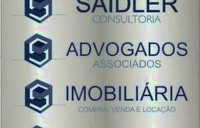 Imagem: A casa possui 3 Dormitórios, 3 Banheiros, 2 Vagas na garagem