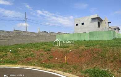 Imagem: O terreno possui 10m² de Área e está localizado em Contorno