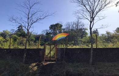 Imagem: O terreno possui 2.001m² de Área, Imóvel novo e está localizado