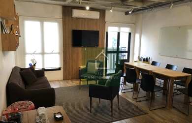 Imagem: O depósito possui 1 Vaga na garagem, 37m² de Área e está