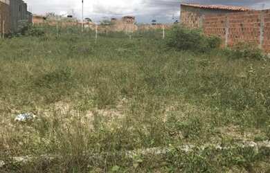 Imagem: O terreno está localizado em Barbalho, Salvador à venda por